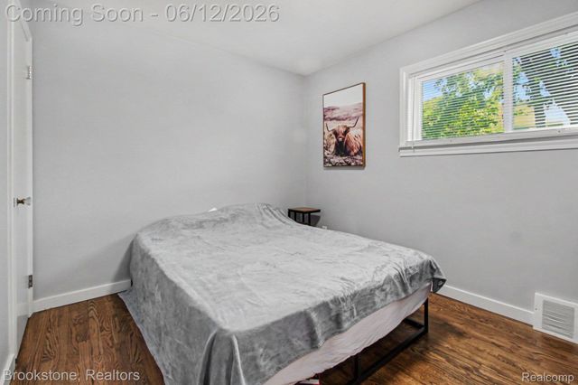 4142 Royal Avenue, Berkley, MI 48072