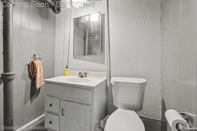 4142 Royal Avenue, Berkley, MI 48072