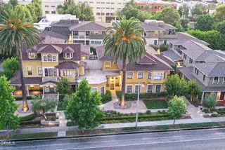 385 S Marengo Avenue 205, Pasadena, CA 91101
