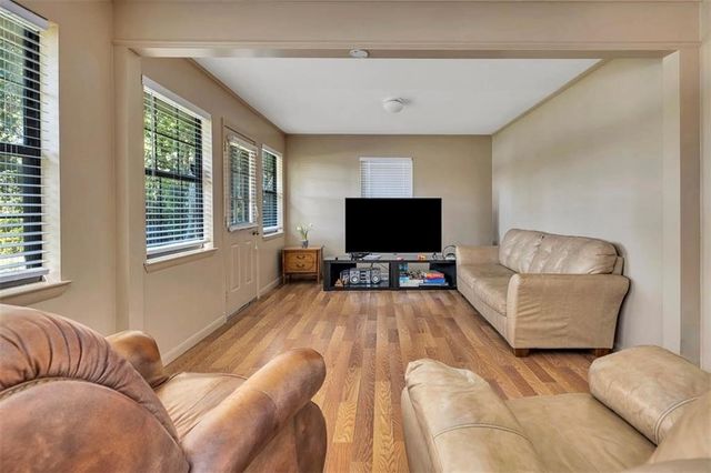 126 Lake View Circle, Brunswick, GA 31525