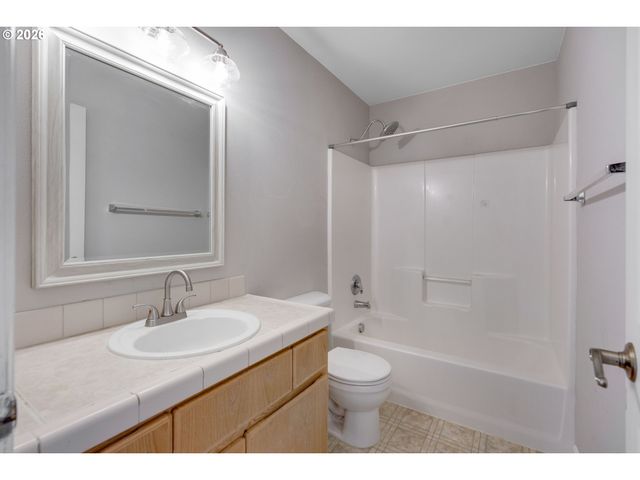 11906 Nw 23RD Ave, Vancouver, WA 98685