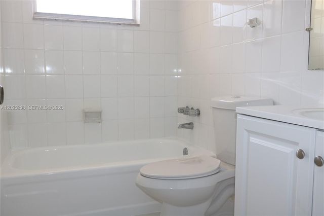 7800 Camino Real H-205, Miami, FL 33143