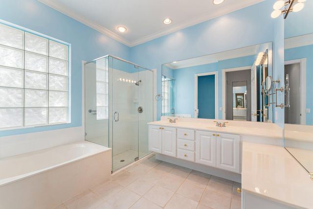 215 New Haven Boulevard, Jupiter, FL 33458