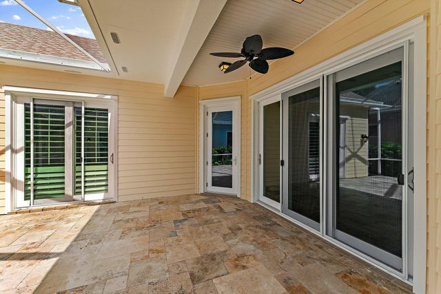 215 New Haven Boulevard, Jupiter, FL 33458