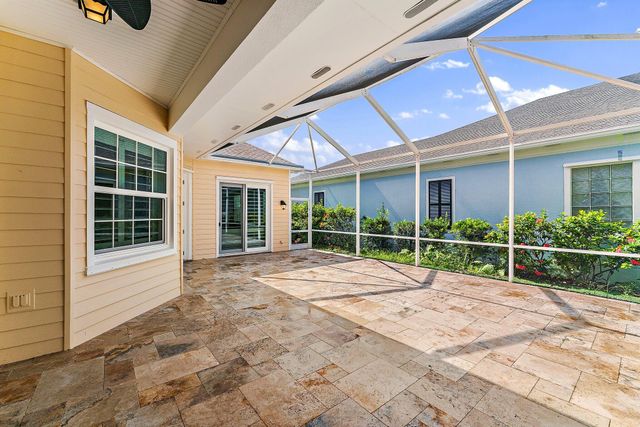 215 New Haven Boulevard, Jupiter, FL 33458