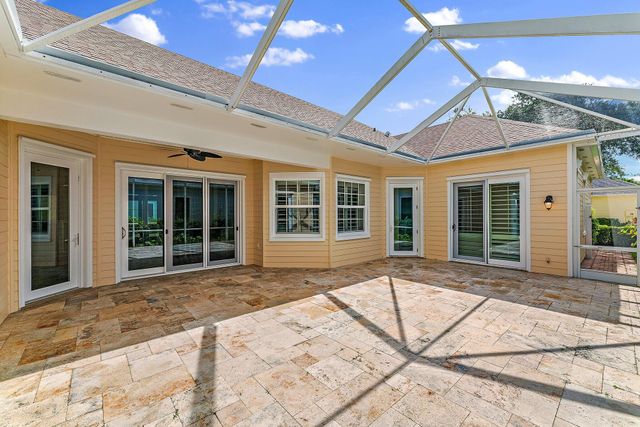215 New Haven Boulevard, Jupiter, FL 33458