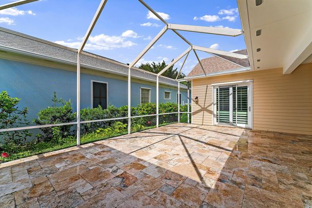 215 New Haven Boulevard, Jupiter, FL 33458
