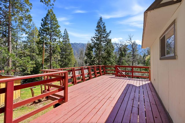 697 Loop Drive, Springville, CA 93265