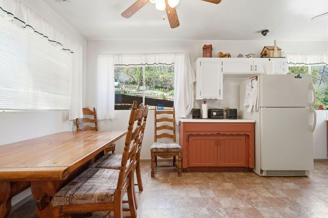 697 Loop Drive, Springville, CA 93265