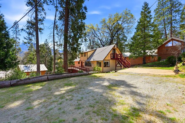 697 Loop Drive, Springville, CA 93265