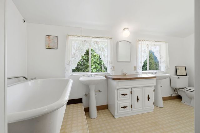 697 Loop Drive, Springville, CA 93265