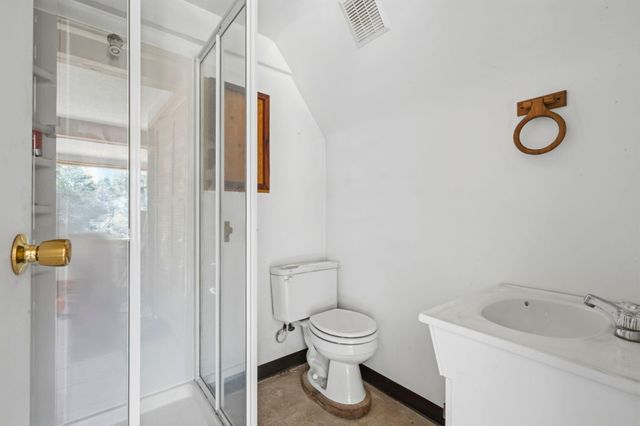 697 Loop Drive, Springville, CA 93265