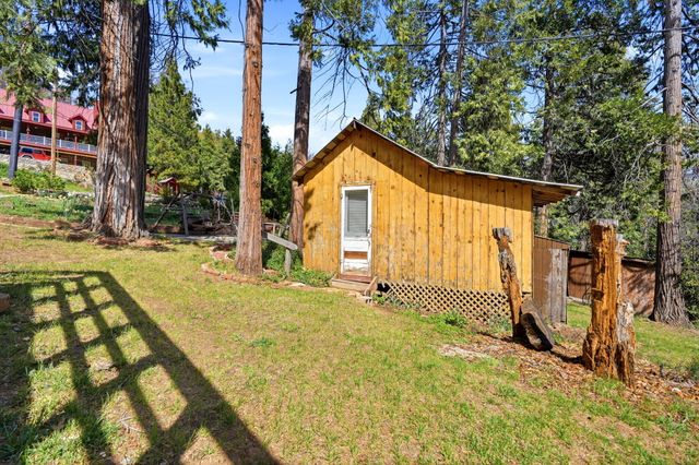 697 Loop Drive, Springville, CA 93265