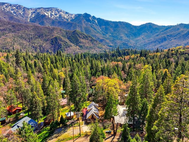 697 Loop Drive, Springville, CA 93265