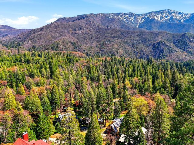 697 Loop Drive, Springville, CA 93265