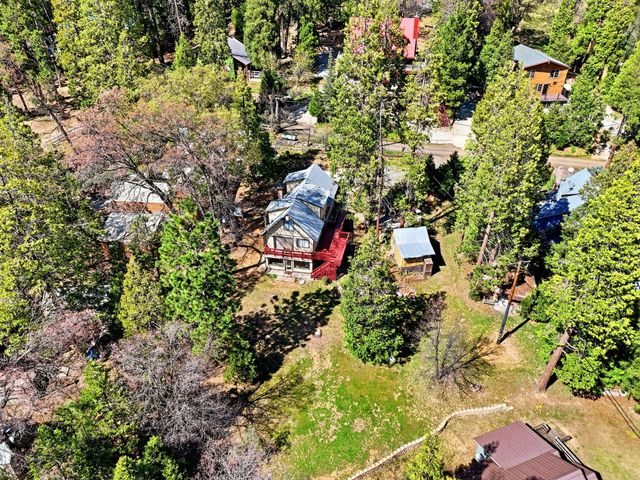 697 Loop Drive, Springville, CA 93265