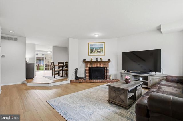 3923 GATEHOUSE LN, Skippack, PA 19474