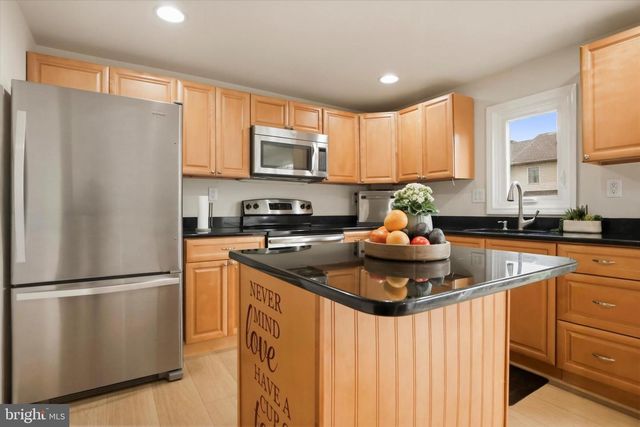3923 GATEHOUSE LN, Skippack, PA 19474