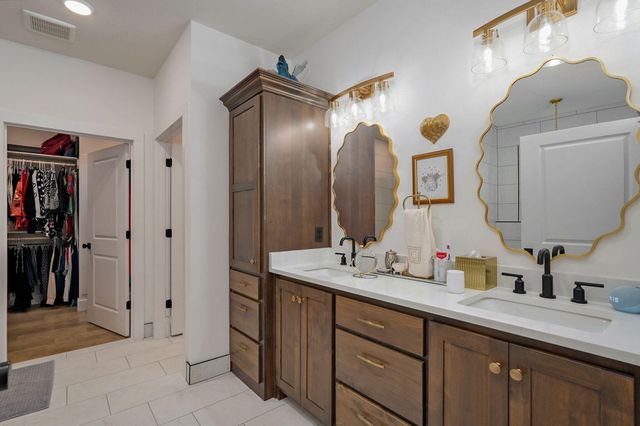 1734 N Marlowe Avenue, Springfield, MO 65802