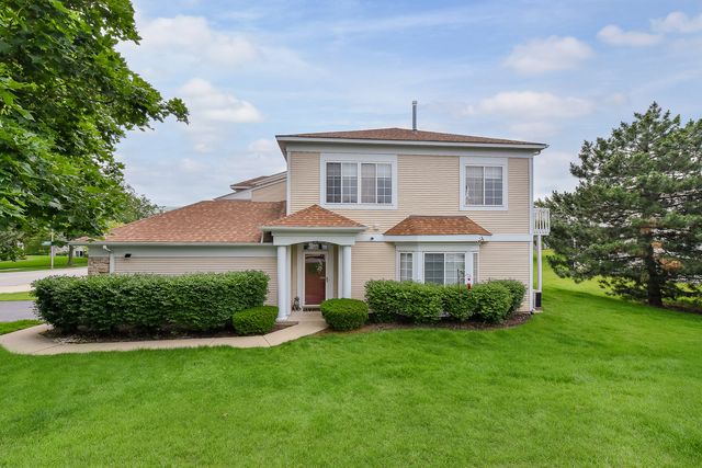 2077 College Green Drive 2077, Elgin, IL 60123