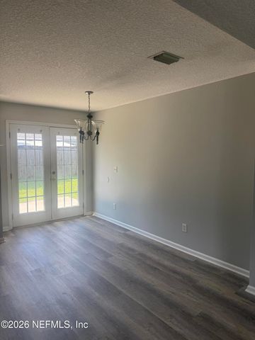 437 NORTH Boulevard E, Macclenny, FL 32063