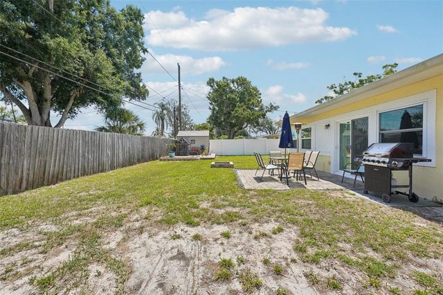 1450 SEABREEZE STREET, Clearwater, FL 33756