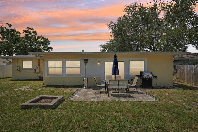 1450 SEABREEZE STREET, Clearwater, FL 33756