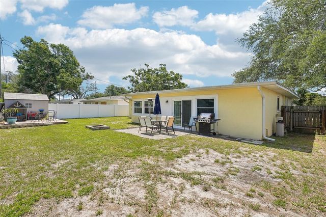 1450 SEABREEZE STREET, Clearwater, FL 33756