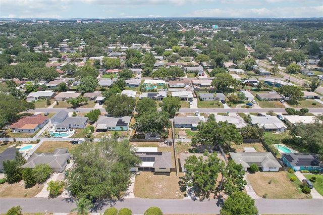 1450 SEABREEZE STREET, Clearwater, FL 33756