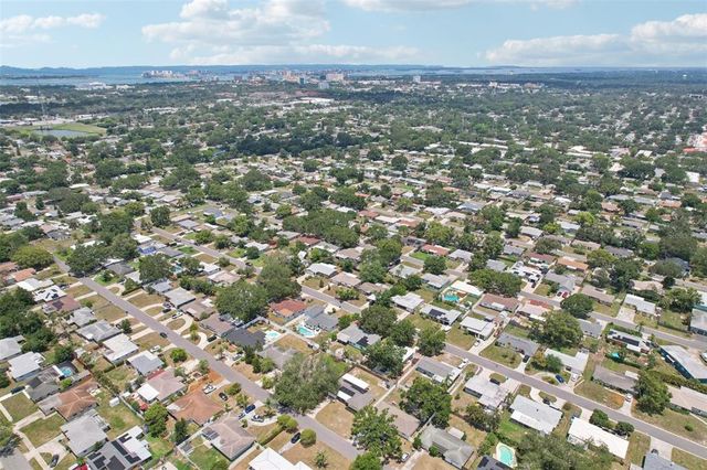 1450 SEABREEZE STREET, Clearwater, FL 33756
