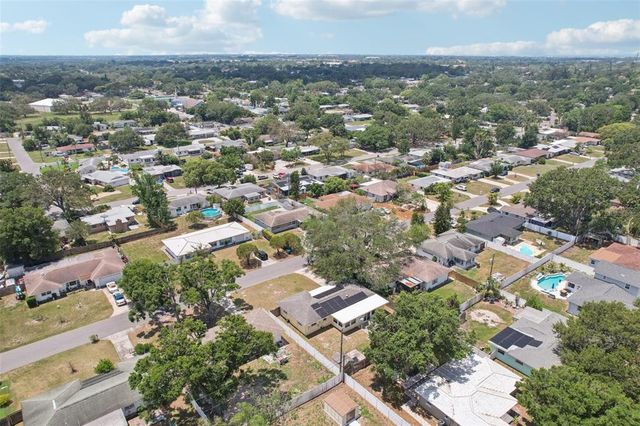 1450 SEABREEZE STREET, Clearwater, FL 33756