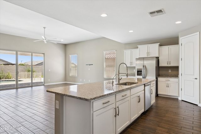 26009 N 137TH Lane, Peoria, AZ 85383