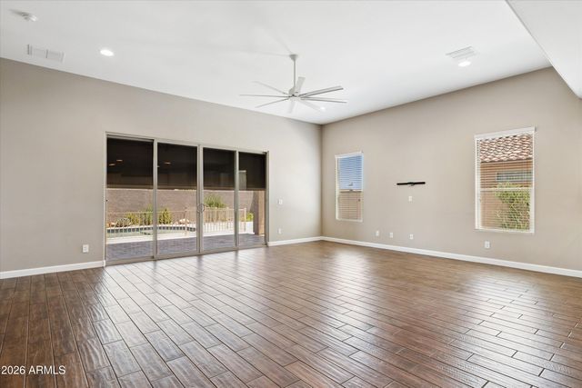 26009 N 137TH Lane, Peoria, AZ 85383