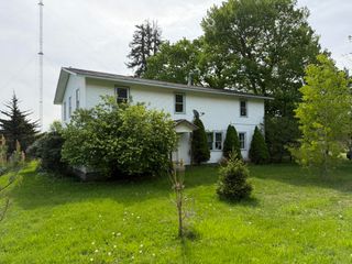 21339 County Road 687, Geneva Twp, MI 49013