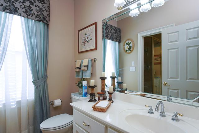 228 Timberton Dr., Hattiesburg, MS 39401