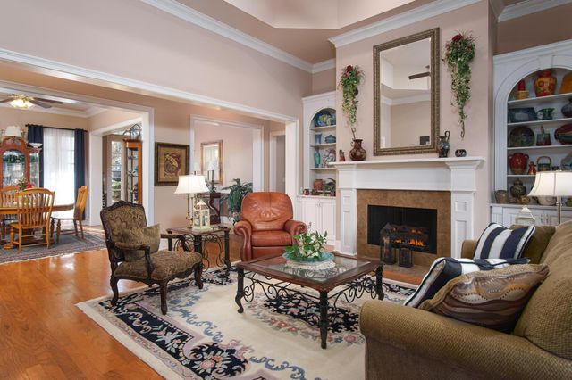 228 Timberton Dr., Hattiesburg, MS 39401