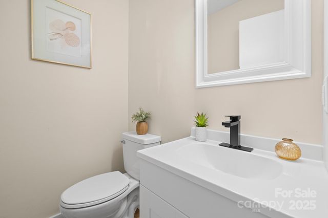 109 Willowbrook Road, Hendersonville, NC 28792