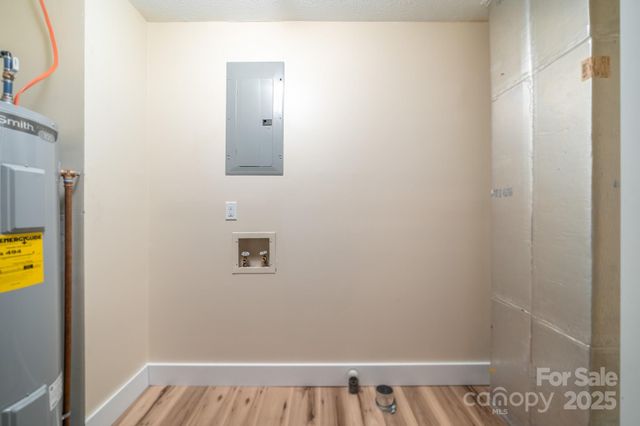 109 Willowbrook Road, Hendersonville, NC 28792