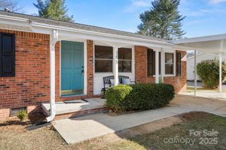 109 Willowbrook Road, Hendersonville, NC 28792