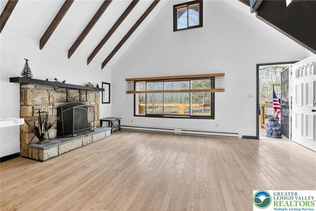 129 Mahoning Drive, Coolbaugh Twp, PA 18347