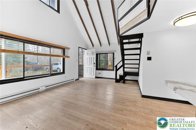 129 Mahoning Drive, Coolbaugh Twp, PA 18347