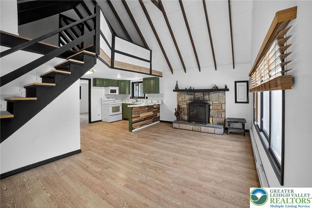 129 Mahoning Drive, Coolbaugh Twp, PA 18347