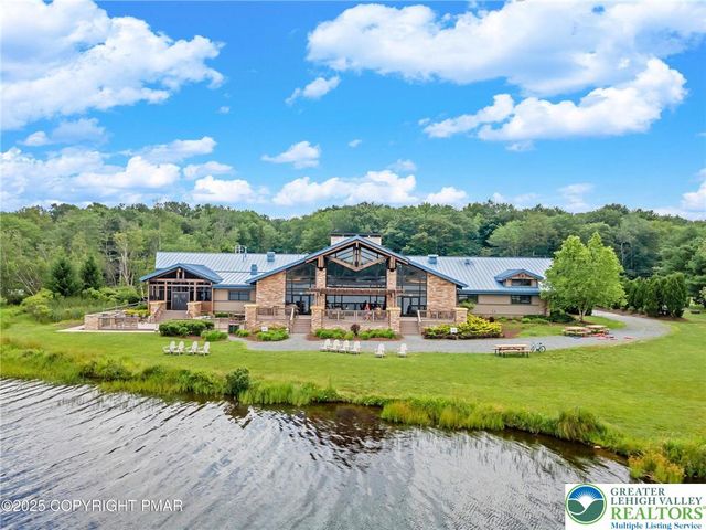 129 Mahoning Drive, Coolbaugh Twp, PA 18347