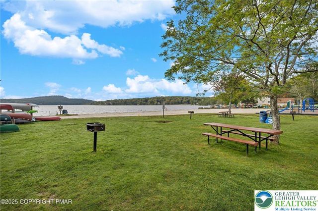 129 Mahoning Drive, Coolbaugh Twp, PA 18347