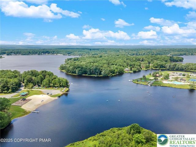 129 Mahoning Drive, Coolbaugh Twp, PA 18347