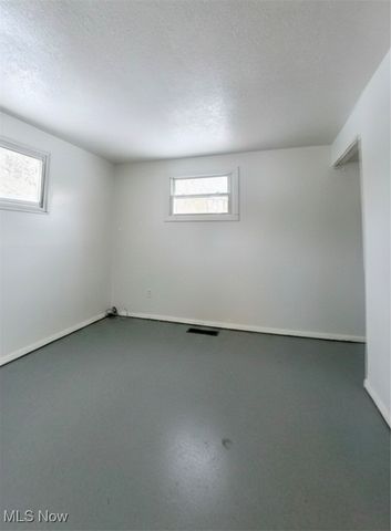 2887 Shelly Road, Shalersville, OH 44266