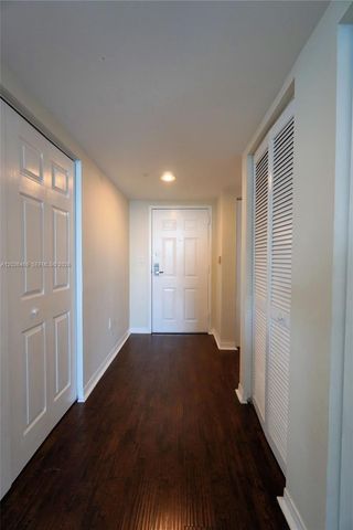 1155 Brickell Bay Dr 3301, Miami, FL 33131
