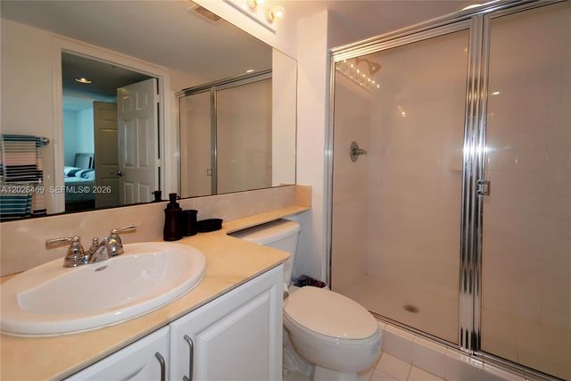 1155 Brickell Bay Dr 3301, Miami, FL 33131
