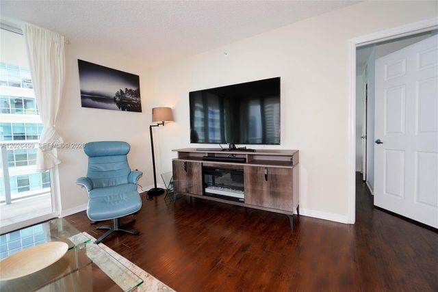 1155 Brickell Bay Dr 3301, Miami, FL 33131
