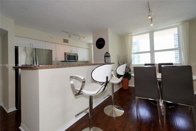 1155 Brickell Bay Dr 3301, Miami, FL 33131